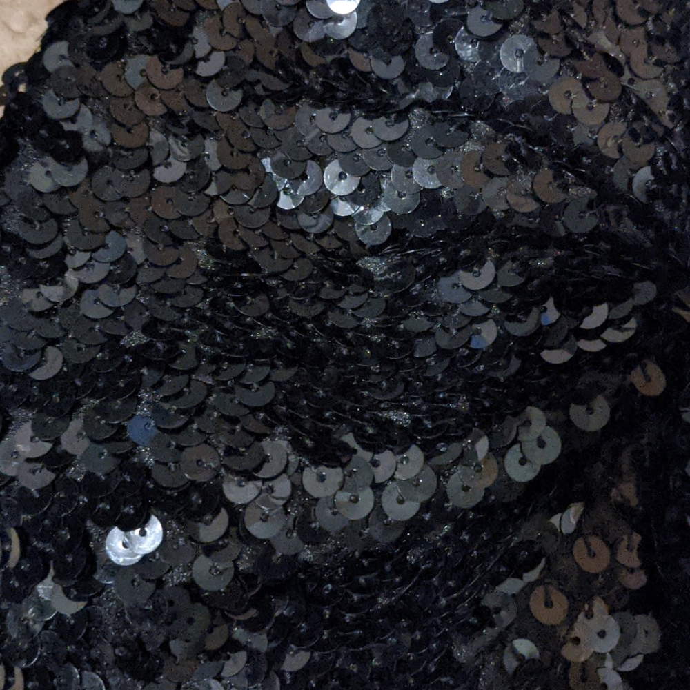🌻 3/$12 Black sequin hat - Picture 3 of 3